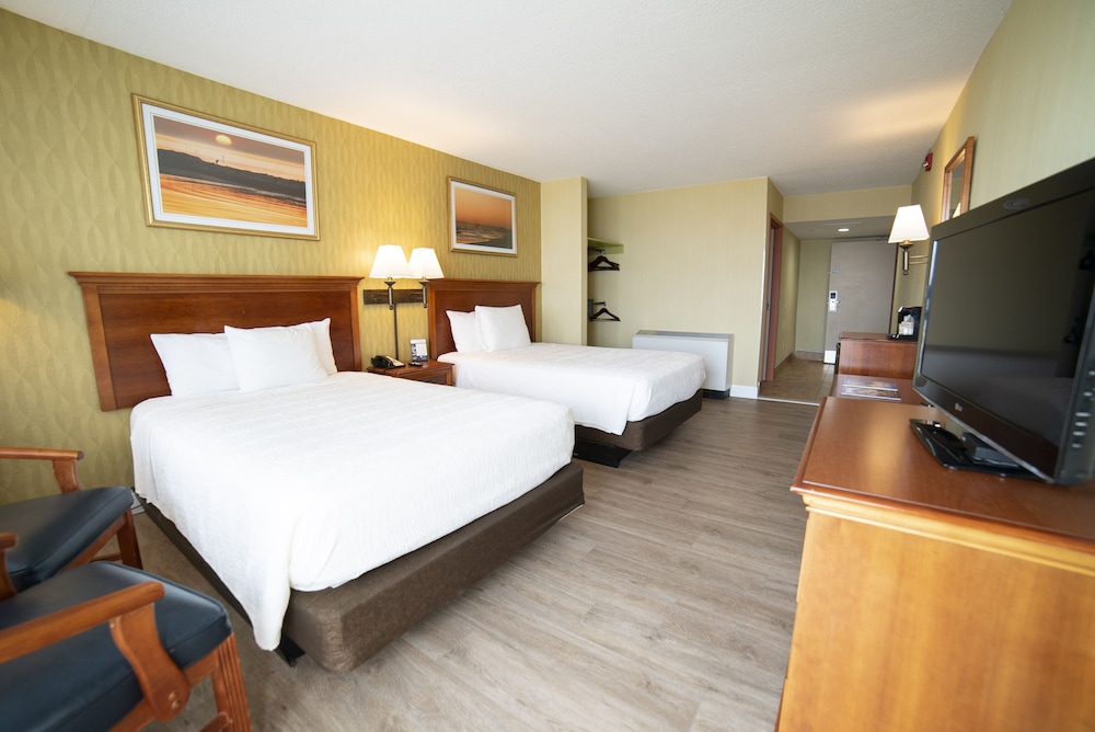 Oceanfront Inn - photo 8