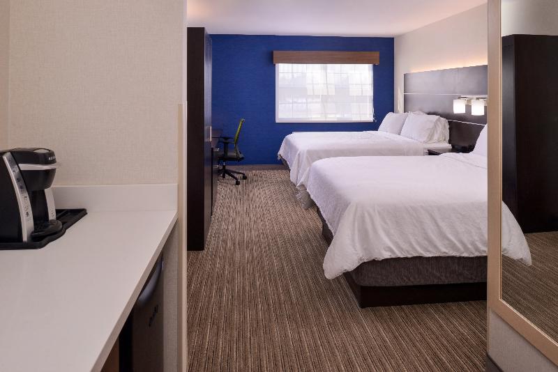 Holiday Inn Express Hotel & Suites Southfield Detroit - photo 19