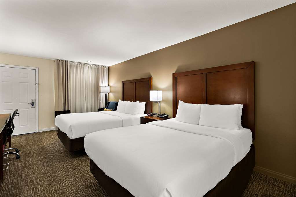 Comfort Inn & Suites Sequoia Kings Canyon - photo 13