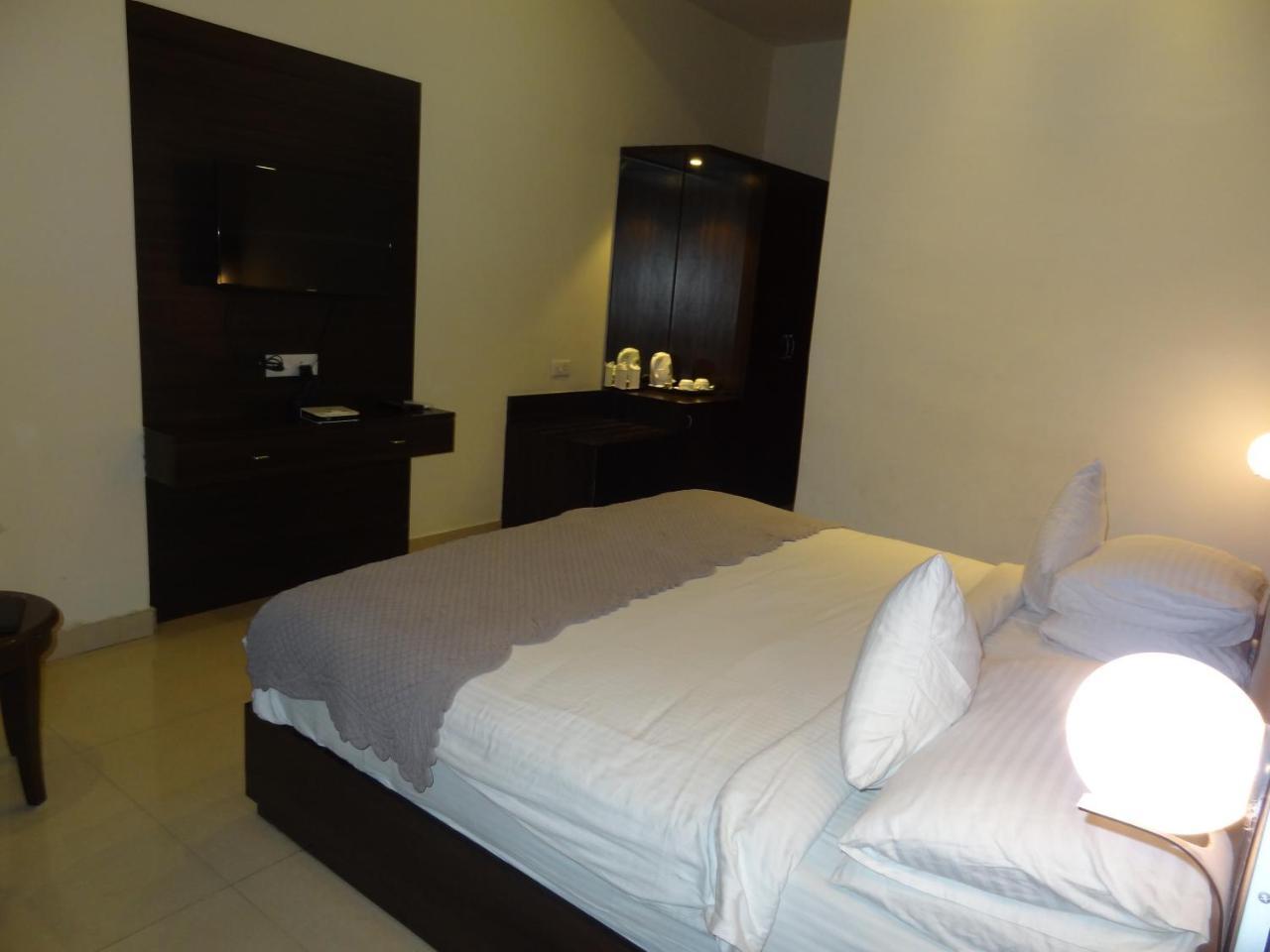 Hotel Jm Vistaraa in Bareilly, India