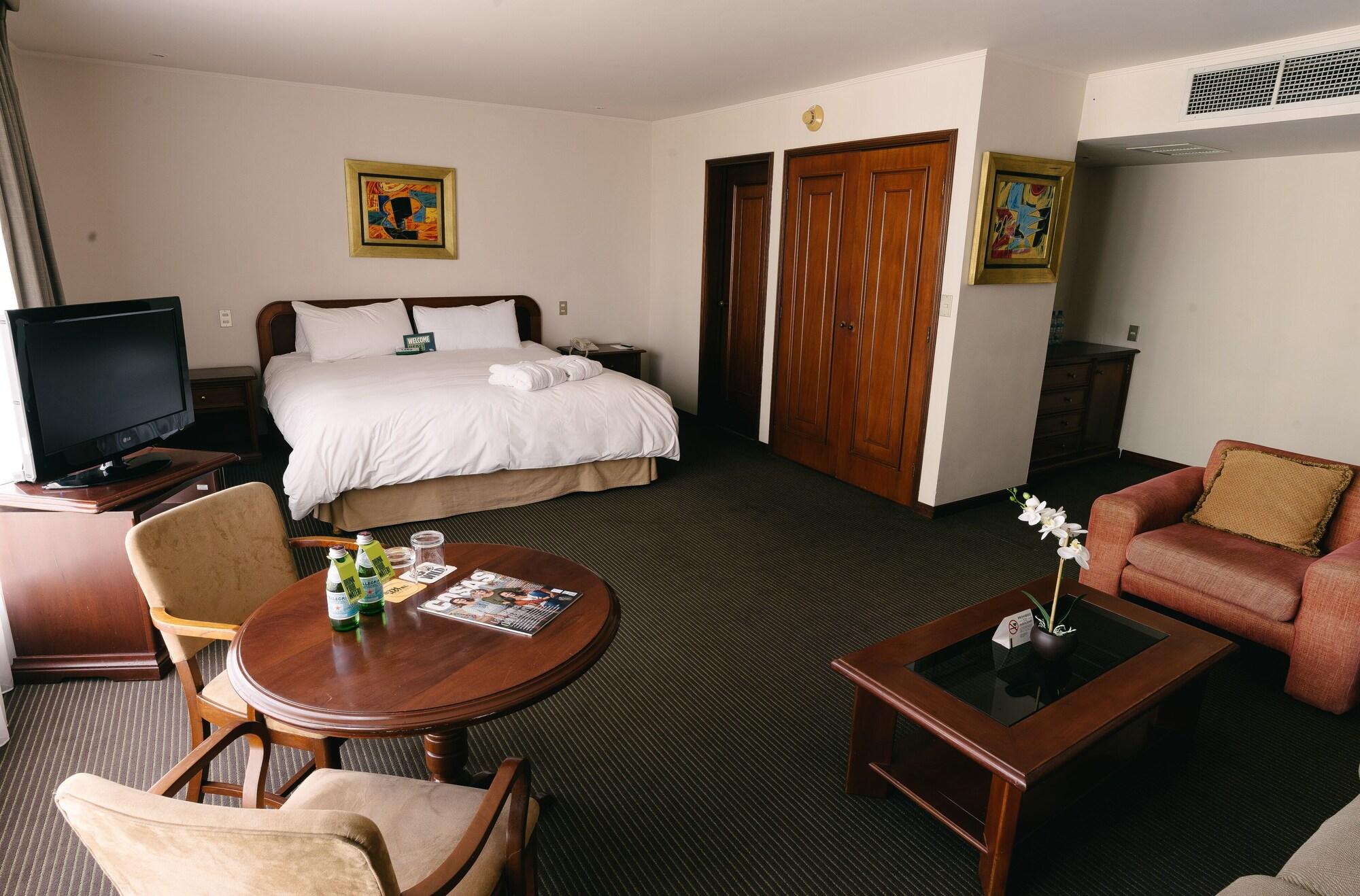 Luoxo Hotel — San Isidro — photo 2
