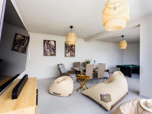 Three Bedroom Penthouse Apartment — 4-Star Luxury Hotel in Omis, Croatia