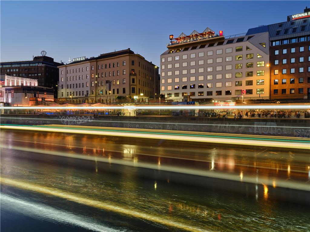 Radisson RED Hotel Vienna - last minute hotel in Vienna