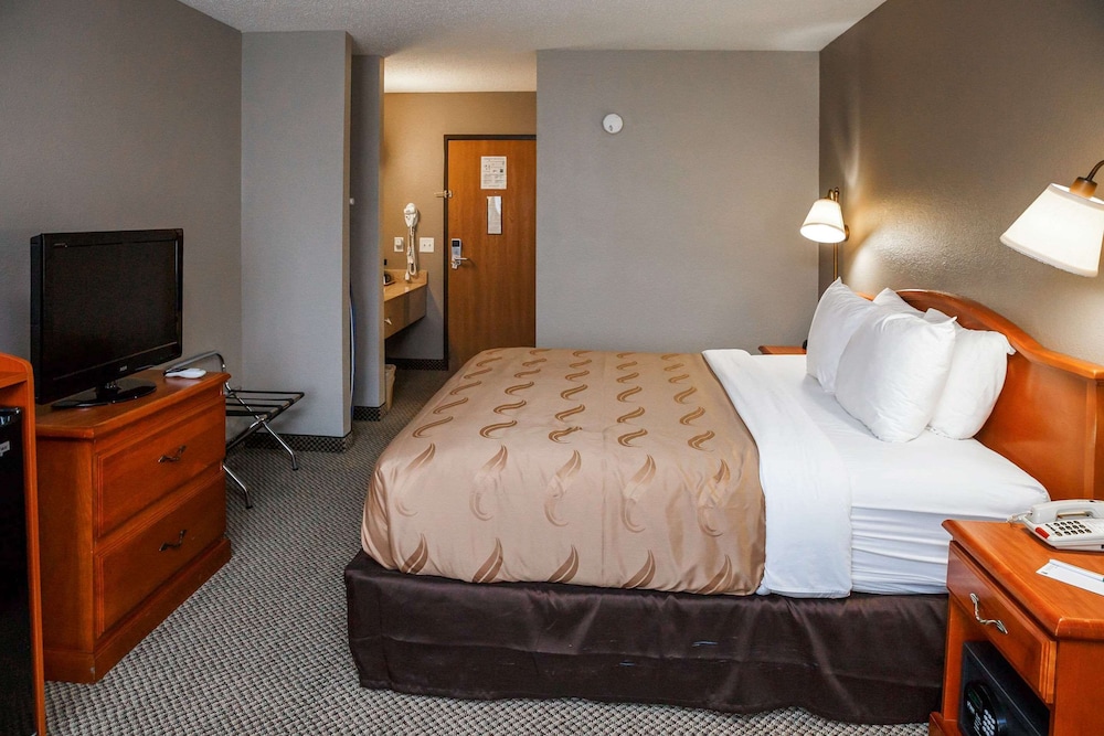 Quality Inn Burlington near Hwy 34 - photo 7