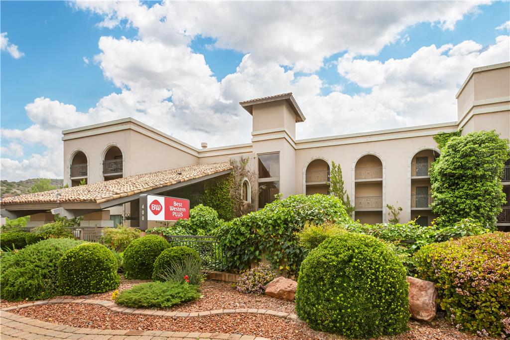 Best Western Plus Arroyo Roble Hotel & Creekside Villas - photo 10