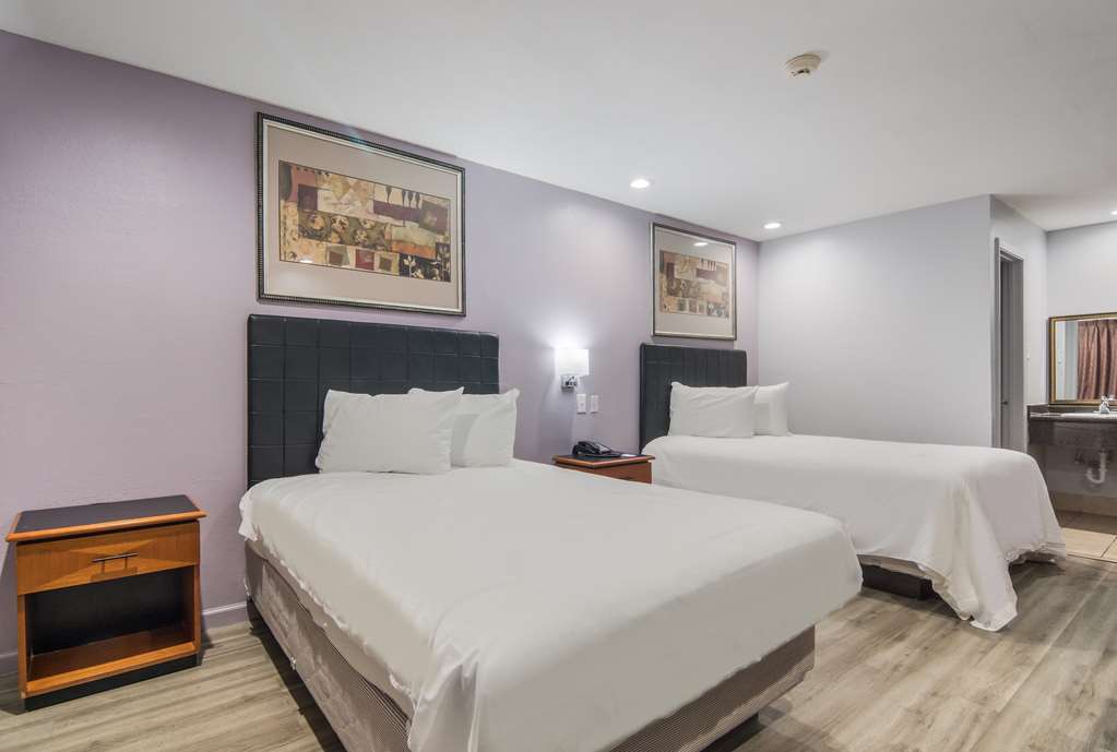 Knights Inn North Richland Hills - photo 11