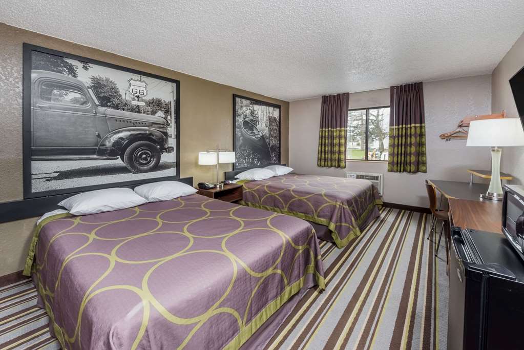 Super 8 by Wyndham Bloomington Normal - photo 6