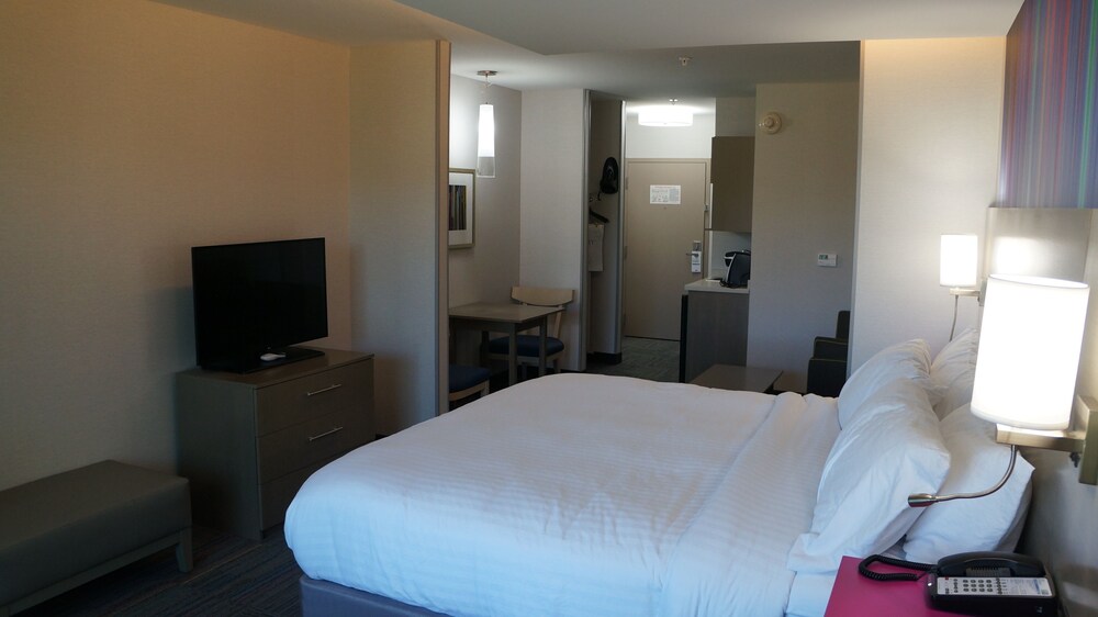 Holiday Inn Express & Suites Shippensburg by IHG - photo 25