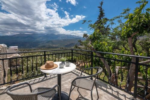 Aptera Verde Stone Cottages Complex - carbon neutral hotel in Unknown City