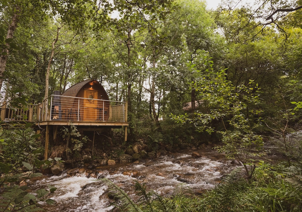 RiverBeds Luxury Wee Lodges with Hot Tubs in Fort William, United Kingdom