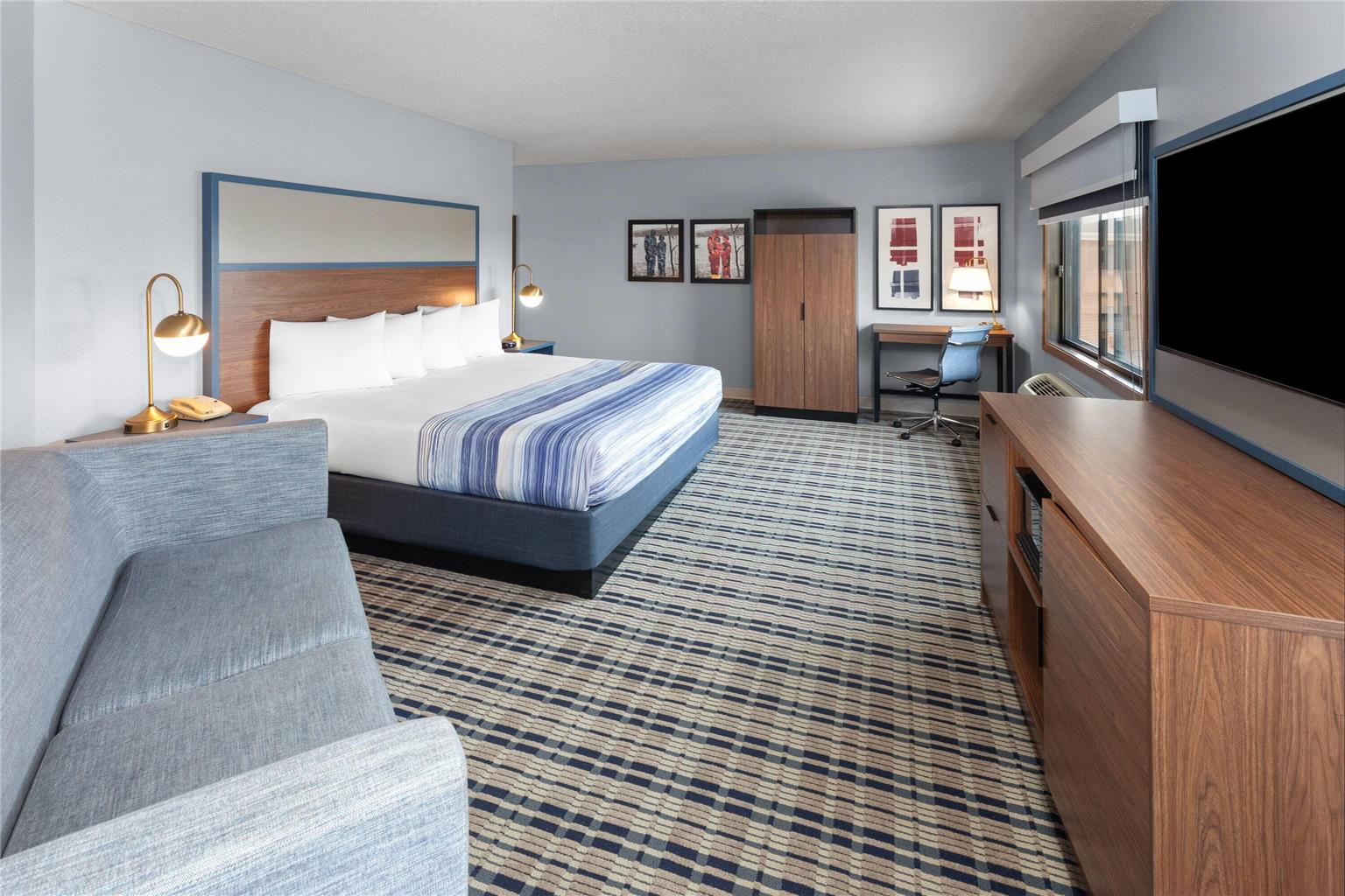 AmericInn by Wyndham West Salem - photo 28