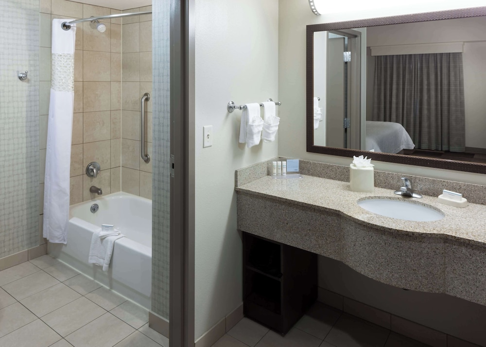 Hampton Inn & Suites Boise Downtown - photo 21