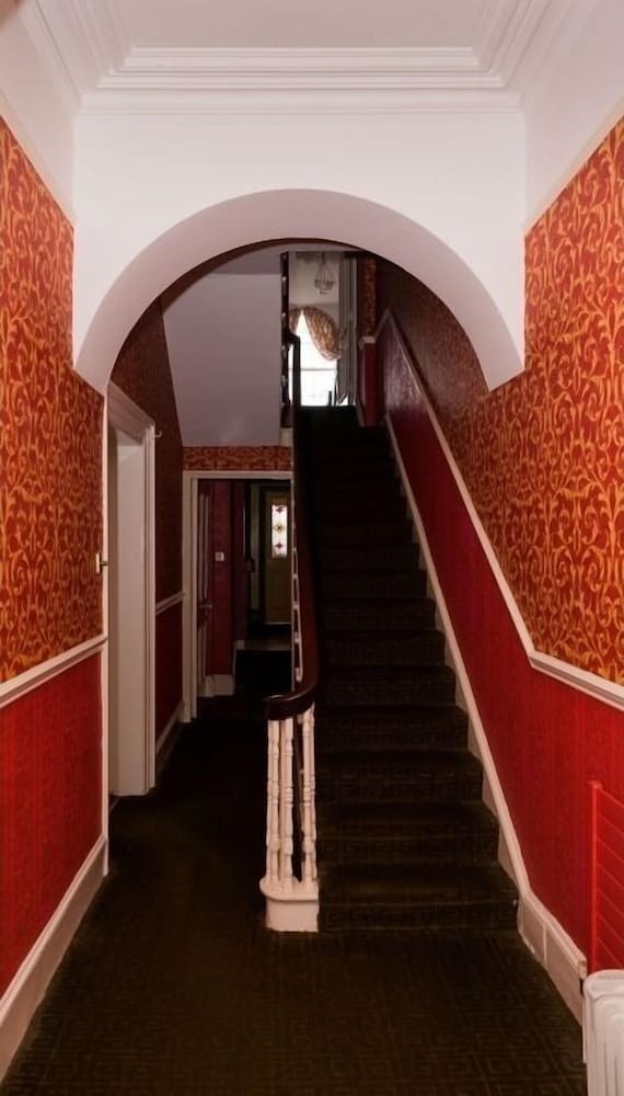 Ivyleigh House