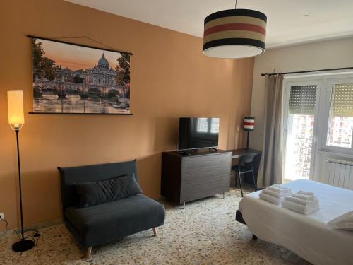 Panoramic penthouse 10m from metro A — 4-Star Luxury Hotel in Rome, Italy