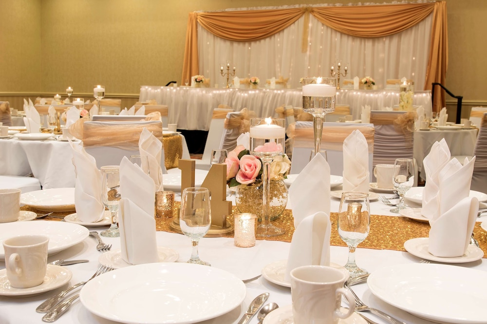 DoubleTree by Hilton Hotel Grand Rapids Airport - photo 70