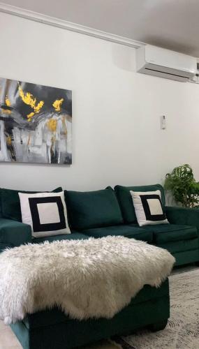 The Sanctuary Modern 2Bed Maisonette in Secure Foxdale Estate Solar Wi Fi Garden — 4-Star Luxury Hotel in Lusaka, Zambia