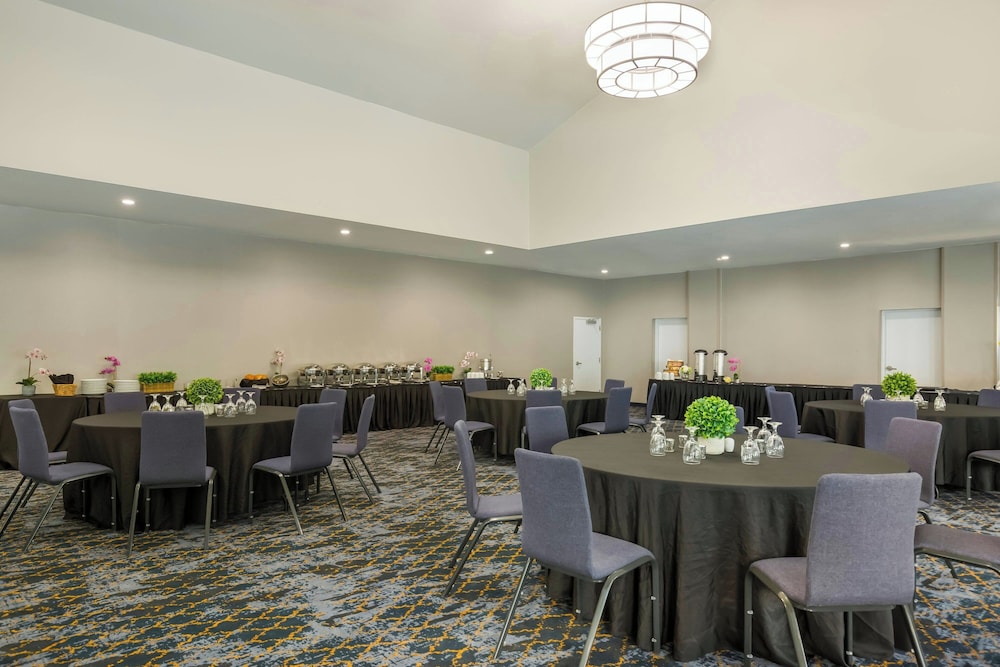 Courtyard by Marriott Rockaway Mount Arlington - photo 38