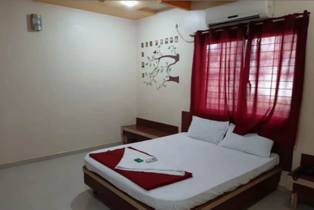 Hotel Sai Aditya — Shirdi — photo 5