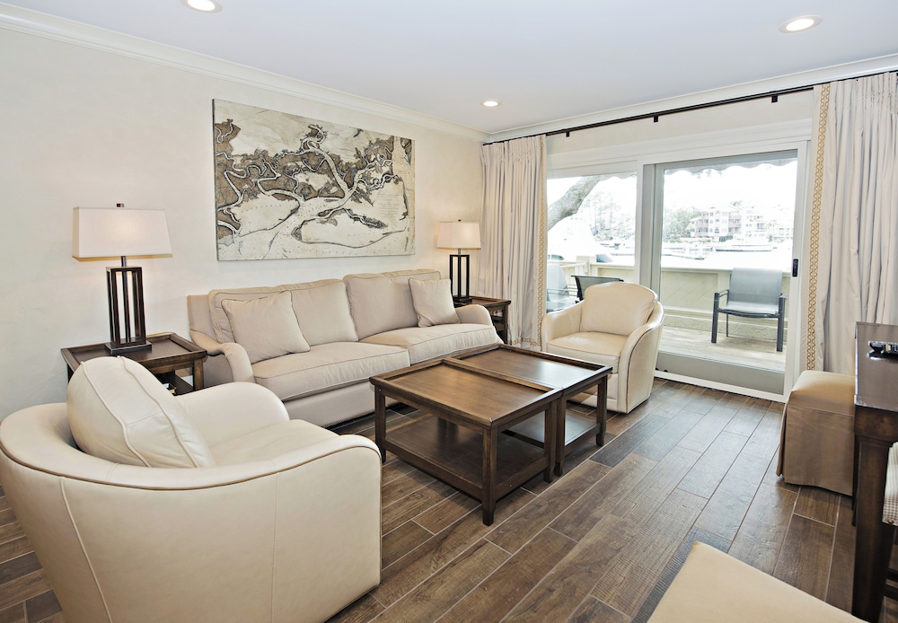 800 Clipper Court at The Sea Pines Resort — 4-Star Luxury Hotel in Hilton Head Island, United States