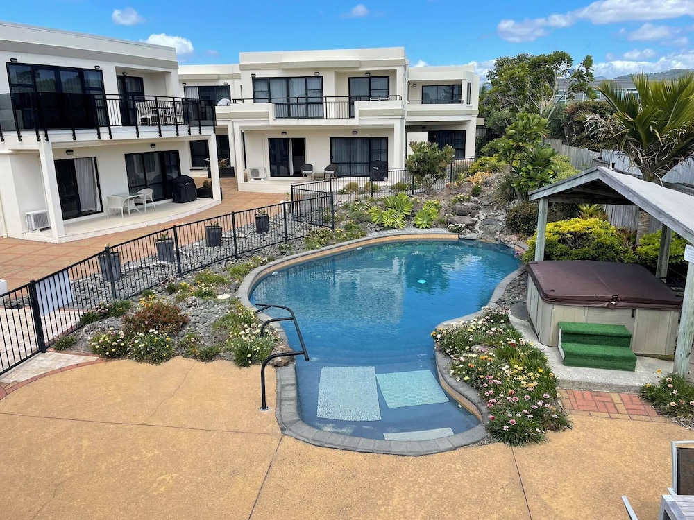 Ocean Breeze Resort — hotel in Tairua