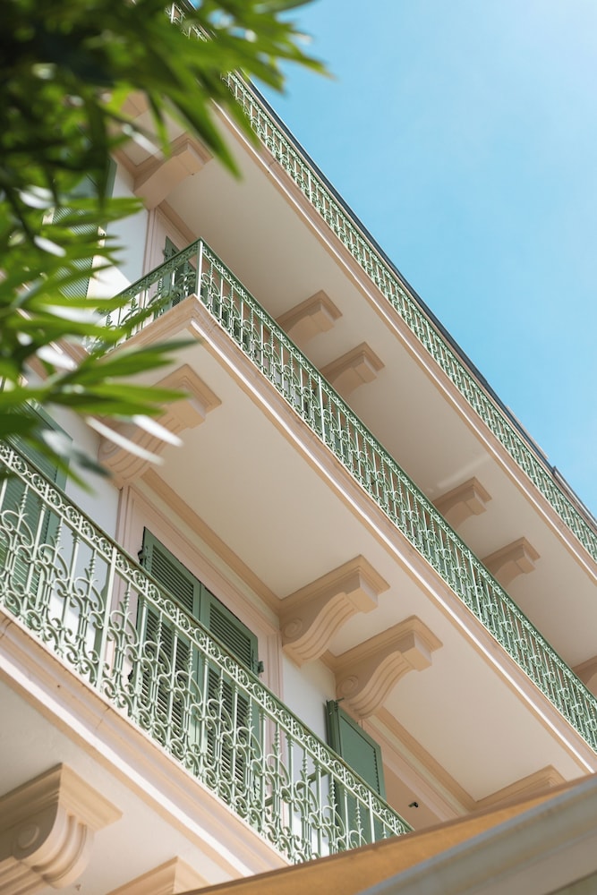Hotel Verlaine in Cannes, France