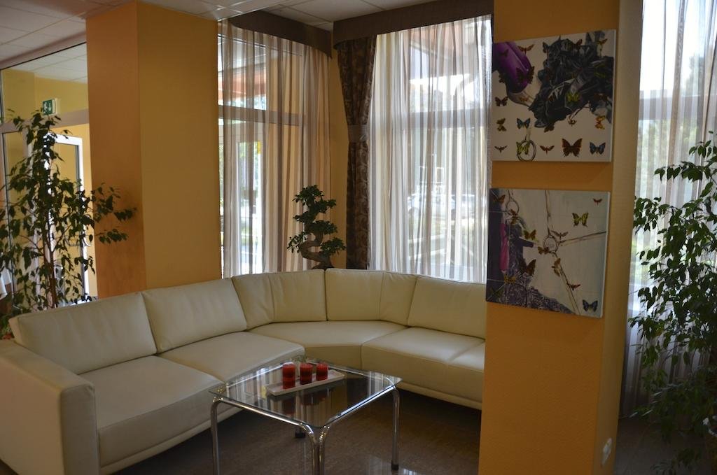 Hotel City Galanta — Galanta — photo 3