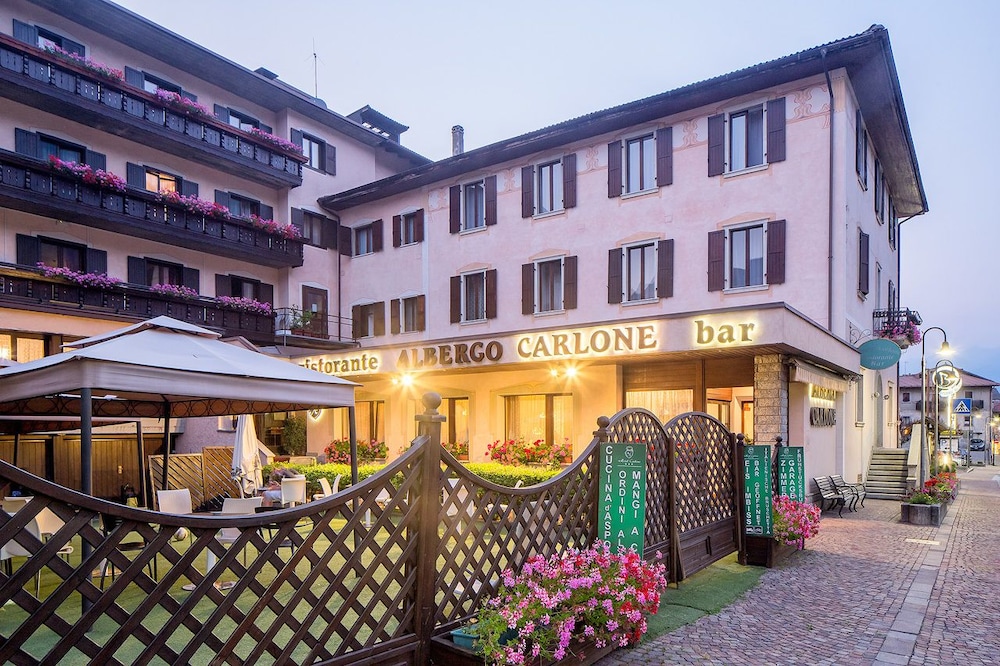 Hotel Carlone - carbon neutral hotel in Breguzzo