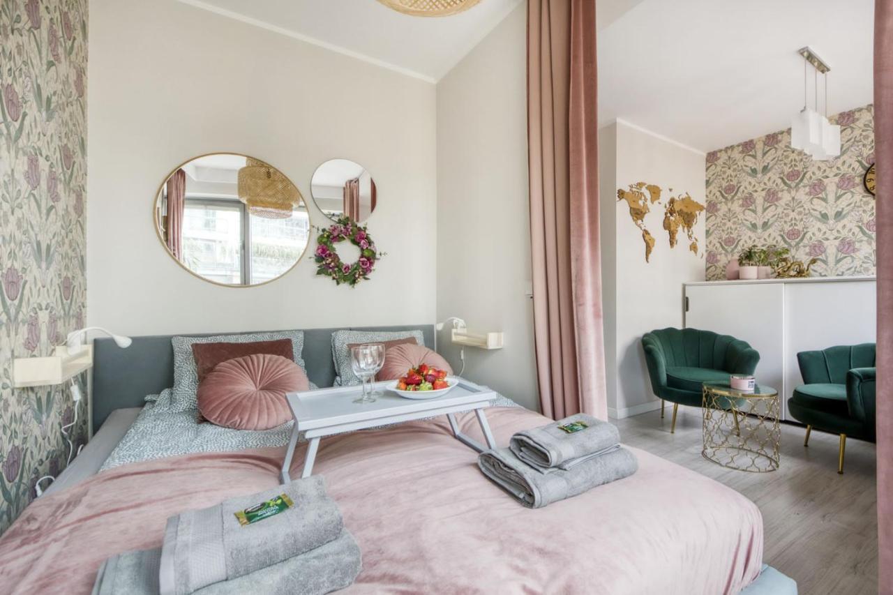 City Flower Apartment — 4-Star Luxury Hotel in Warsaw, Poland