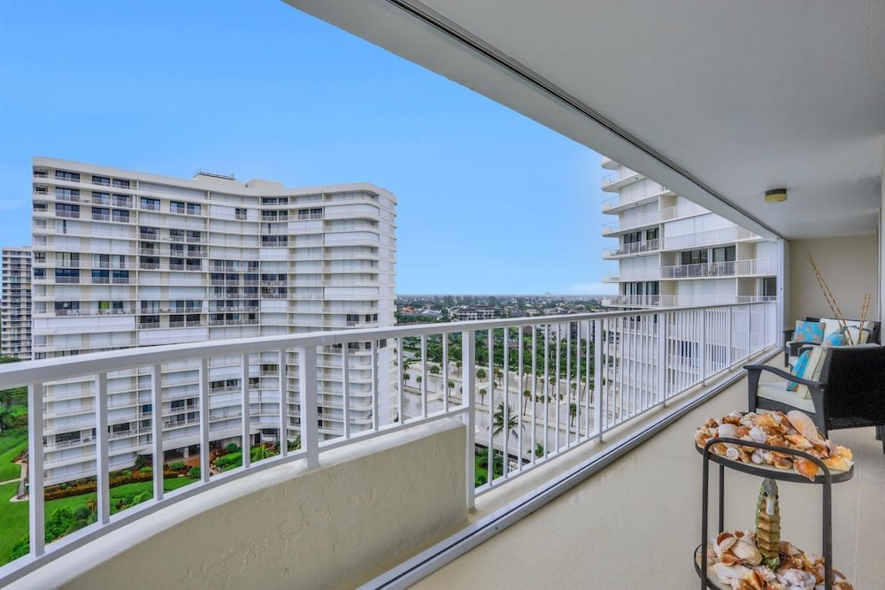 South Seas Tower 1 1212 - photo 29