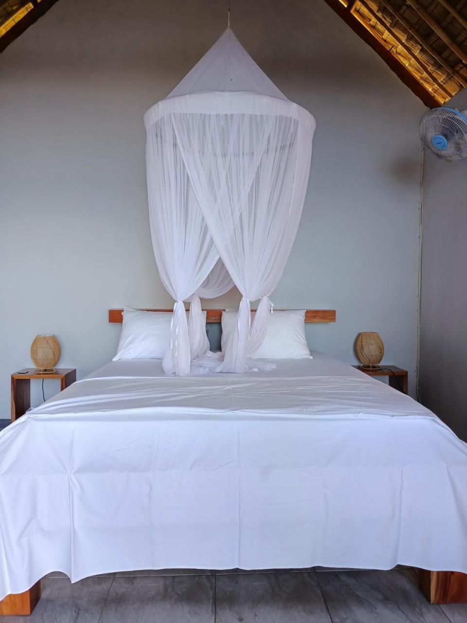 Cassabonelly in Maumere, Indonesia