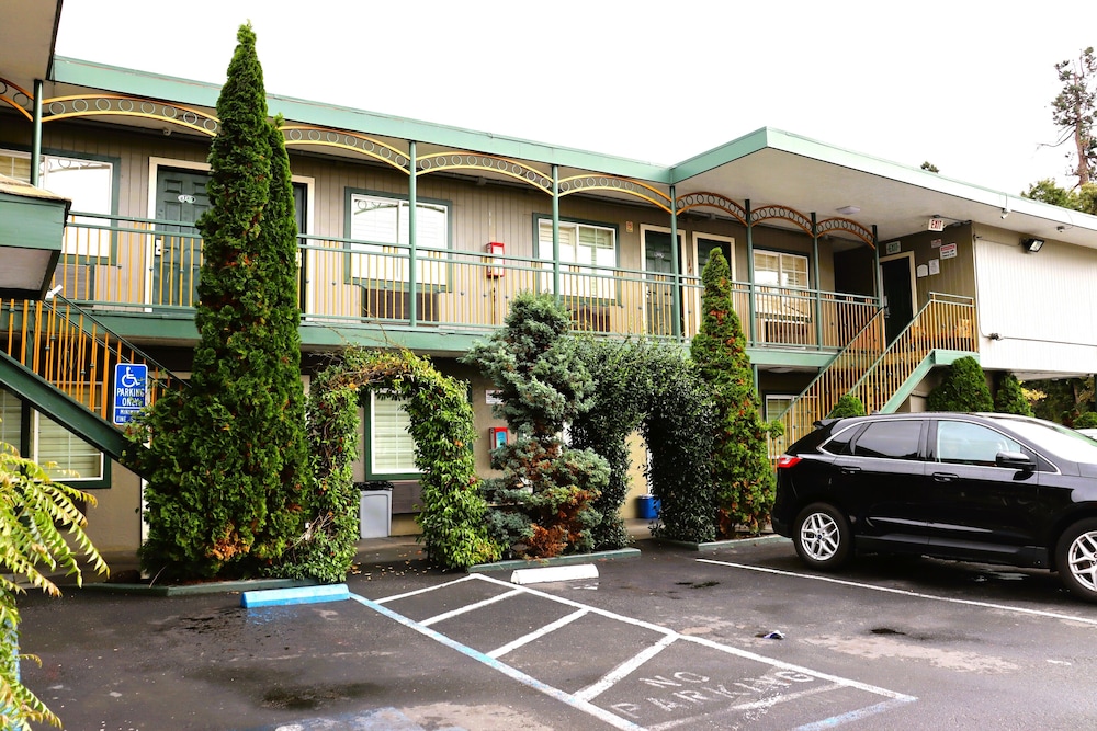 Value Inn - photo 15