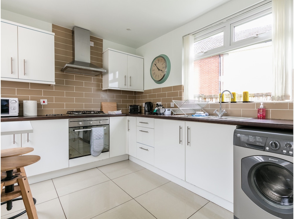 Suburban Hub in Belfast, United Kingdom