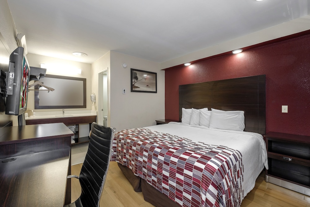 Red Roof Inn Tallahassee University - photo 11