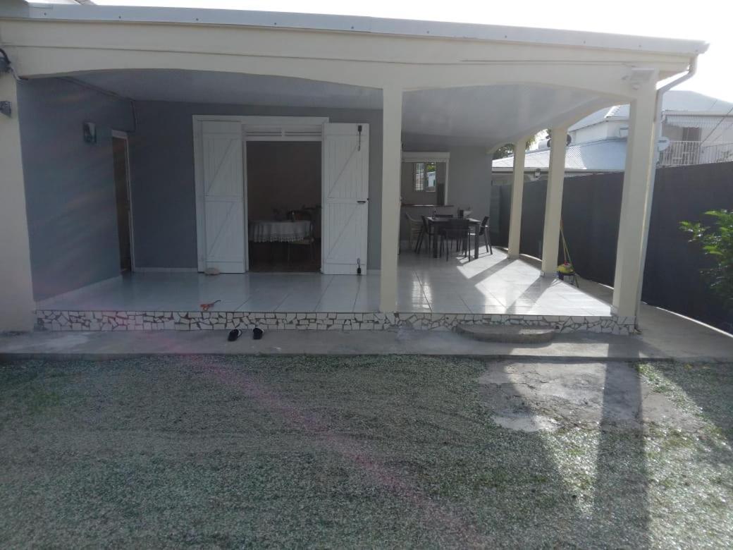 Locations Saisonnieres in Sainte-Anne, Guadeloupe