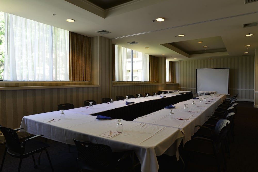 Holiday Inn & Suites Pittsfield Berkshires by IHG - photo 48