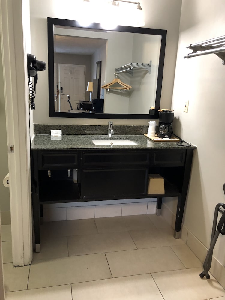 Deerfield Inn & Suites - photo 25