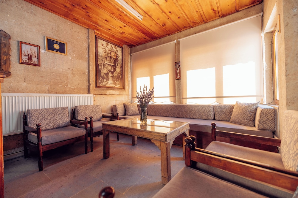 Melis Cave Hotel — Uerguep — photo 3