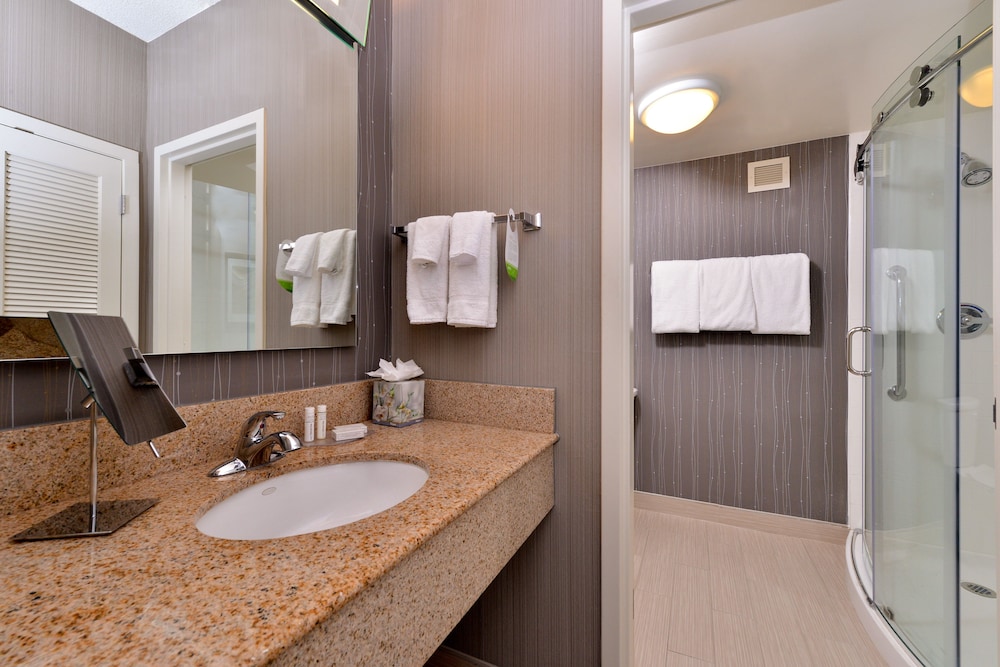 Courtyard by Marriott Dallas Northwest - photo 13