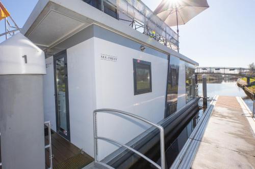 Hausboot See Treff - last minute hotel in Unknown City