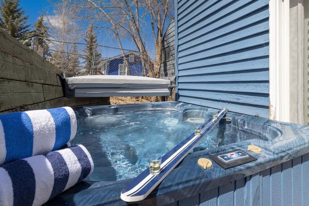 Silver Star by Avantstay Ideal Park City Location Close to Slopes Hot Tub - photo 11