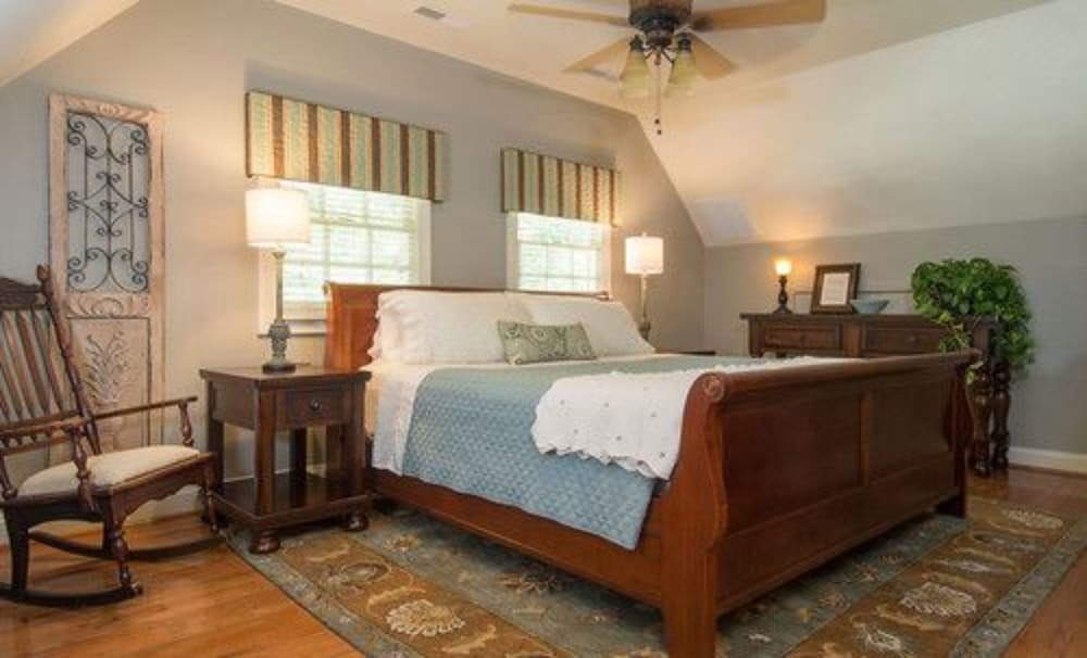 Hillbrook Inn - photo 17