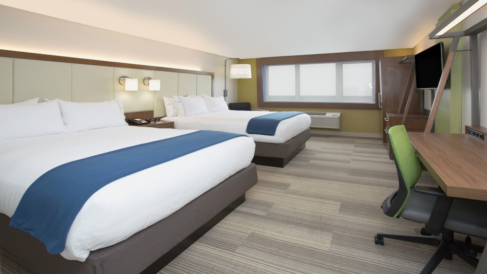Holiday Inn Express & Suites Roswell by IHG - photo 8