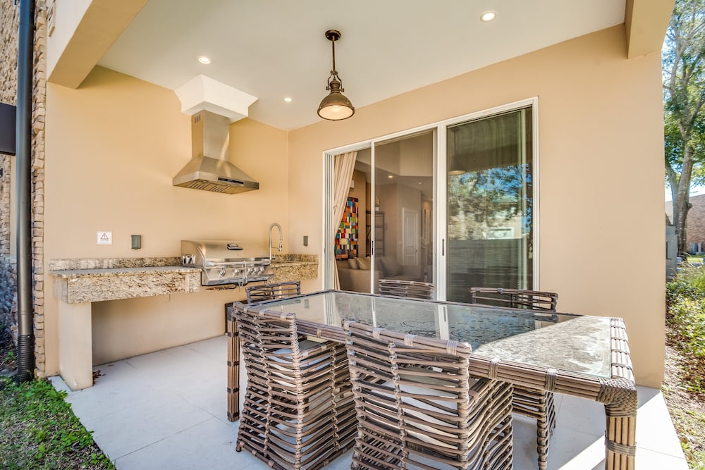 Magic Village Resort 4 Bdrm Townhome - photo 17