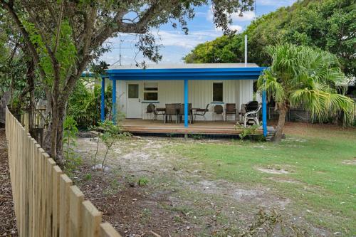 The Shack Rainbow Beach Pets Welcome Fully Fenced Close To Beach — Rainbow Beach