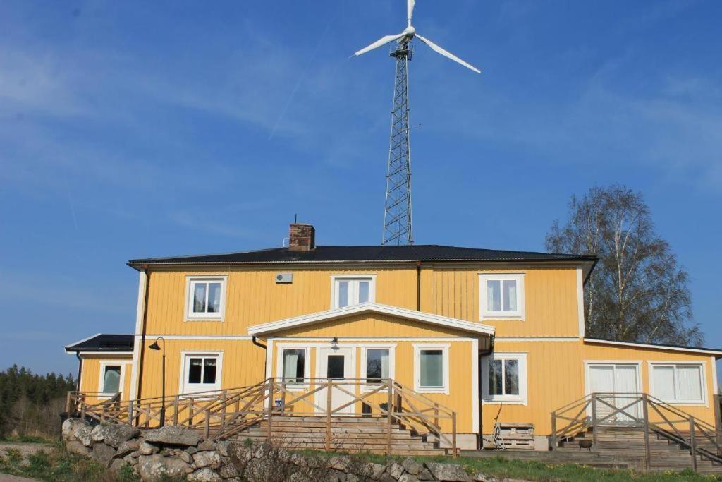 Skräpplinge gård - carbon neutral hotel in Unknown City