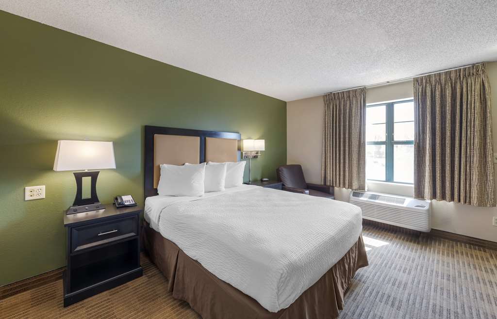 Extended Stay America Suites Orange County Katella Ave - photo 8