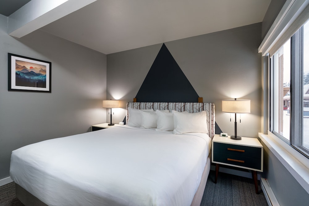 Tamarack Lodge - photo 4