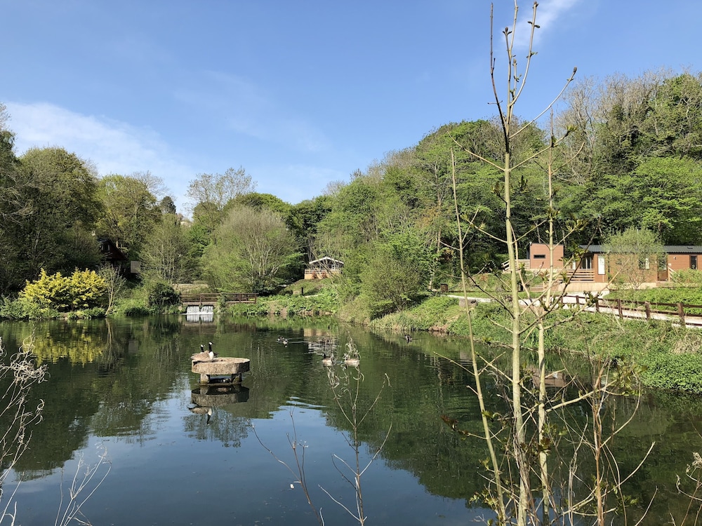 Herons Lake Retreat — Mold