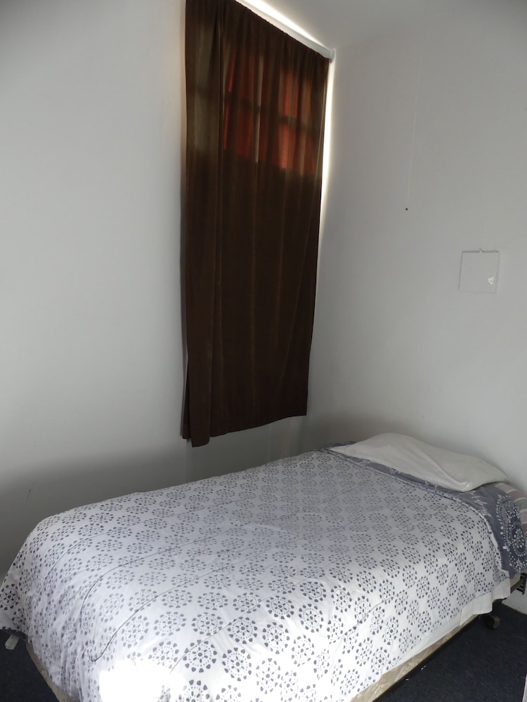 Wilshire Orange Hotel - photo 31