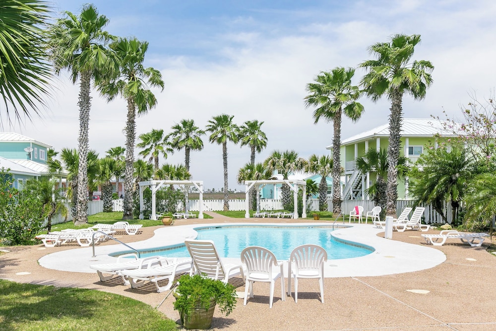 Porpoise of Life by Silver Sands Vacation Rentals — 4-Star Luxury Hotel in Port Aransas, United States